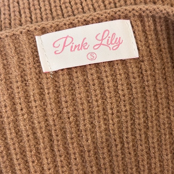 NWOT Pink Lily Boat Neck Oversized Knit Sweater - Picture 4 of 6